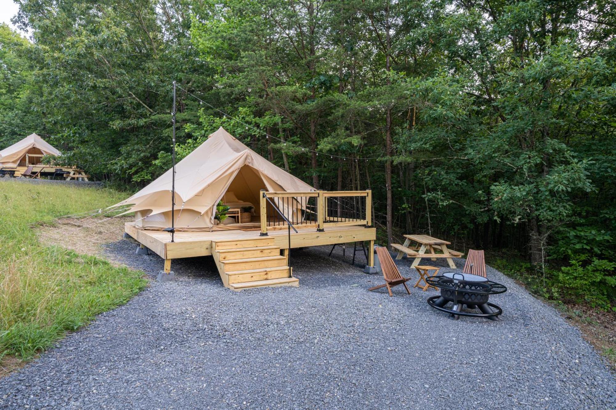Firefly Ridge Luxury Retreat Hotel Great Cacapon Eksteriør billede