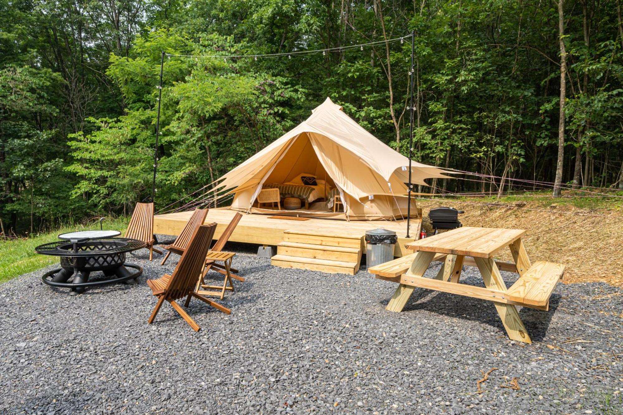 Firefly Ridge Luxury Retreat Hotel Great Cacapon Eksteriør billede