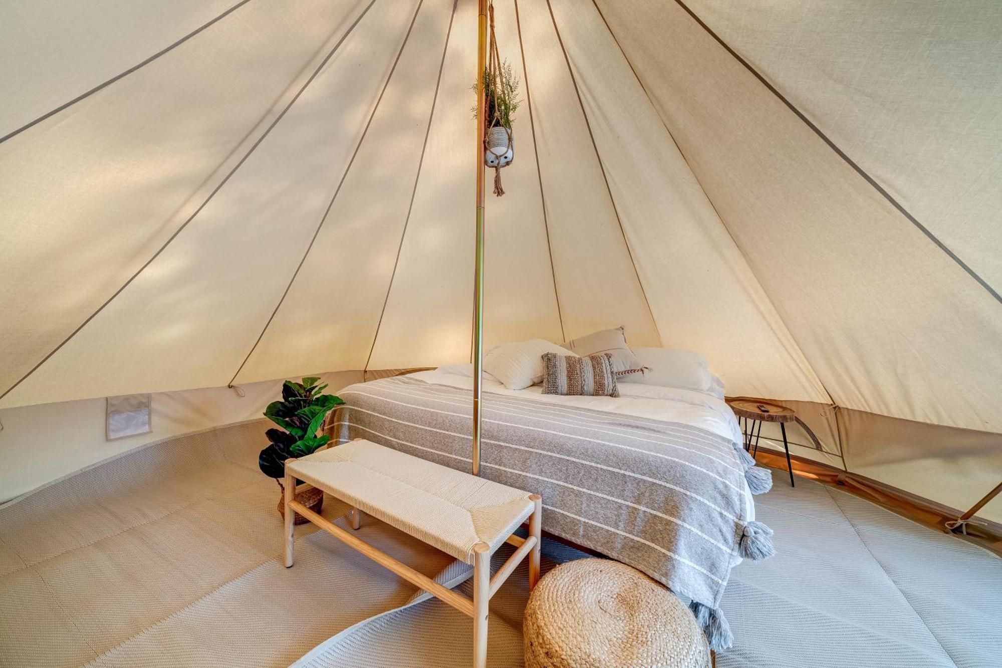 Firefly Ridge Luxury Retreat Hotel Great Cacapon Eksteriør billede