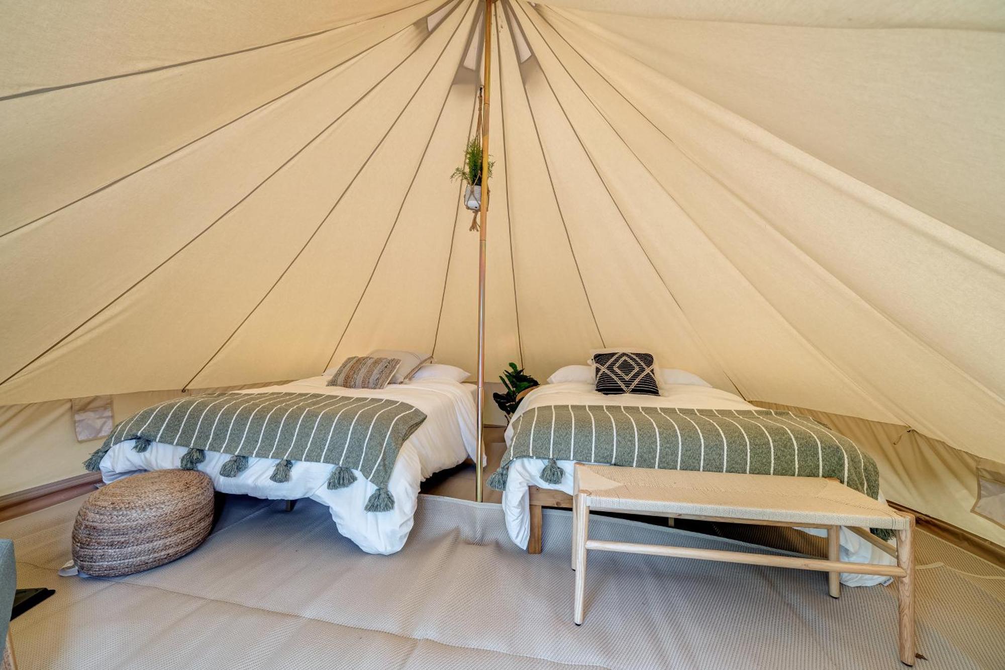 Firefly Ridge Luxury Retreat Hotel Great Cacapon Eksteriør billede