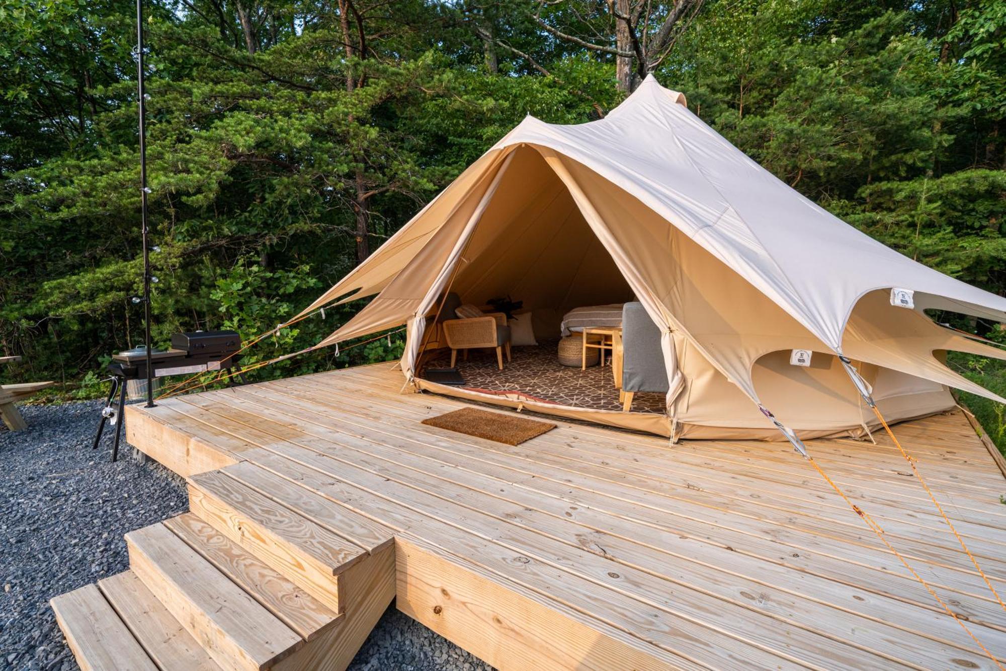 Firefly Ridge Luxury Retreat Hotel Great Cacapon Eksteriør billede